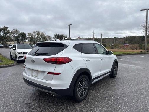2021 Hyundai TUCSON SEL