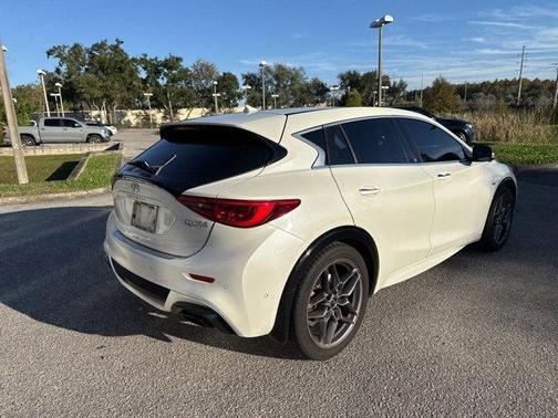 2018 INFINITI QX30 Sport