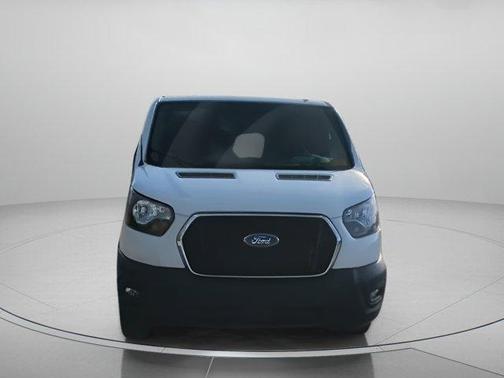 2024 Ford Transit-250 