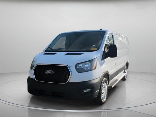 2024 Ford Transit-250 