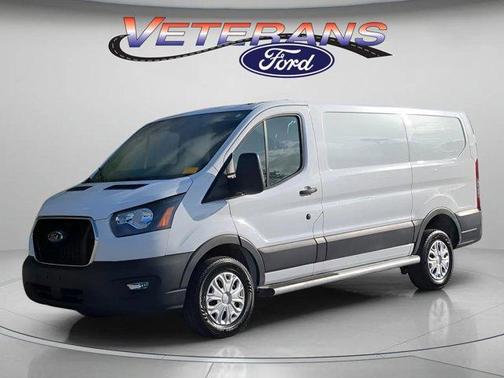 2024 Ford Transit-250 