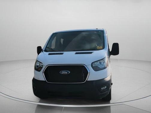 2024 Ford Transit-250 