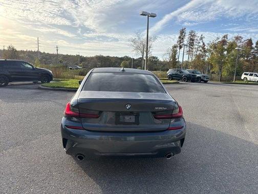 2022 BMW 330e 330e