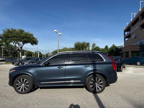 Denim Blue Metallic 2020 Volvo XC90 Hybrid T8 Inscription 7 Passenger