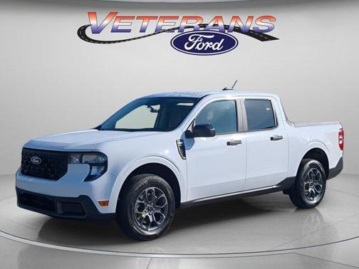 Oxford White 2026 Ford Maverick XLT Truck