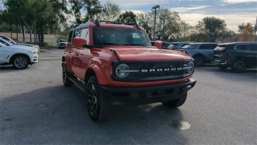 2024 Ford Bronco Outer Banks