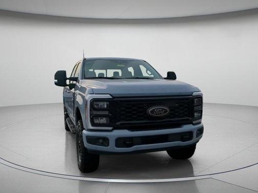 Glacier Gray Metallic 2026 Ford F-250 Lariat