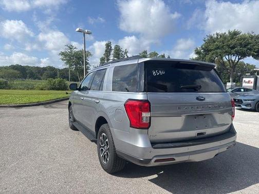 Iconic Silver Metallic 2024 Ford Expedition XLT