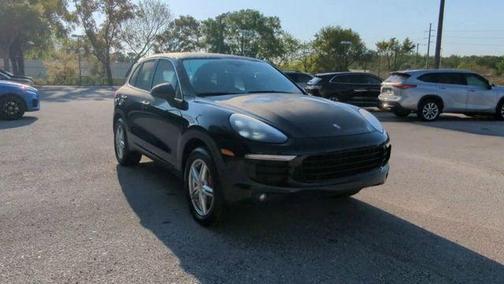 Moonlight Blue Metallic 2016 Porsche Cayenne Base