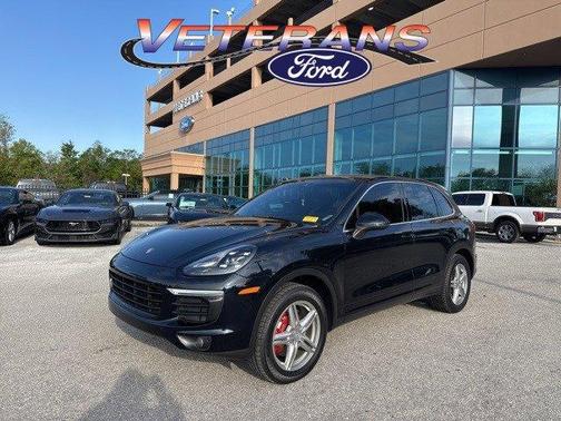 2016 Porsche Cayenne Base