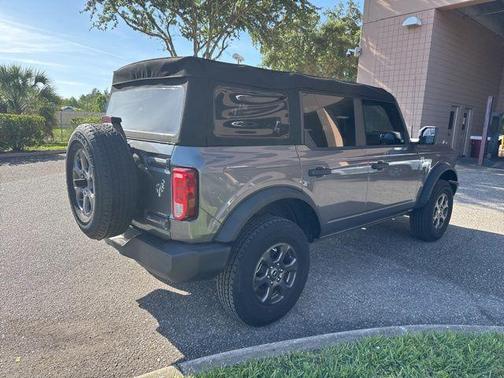 Carbonized Gray Metallic 2023 Ford Bronco Big Bend