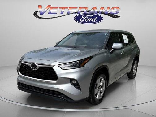 2021 Toyota Highlander LE