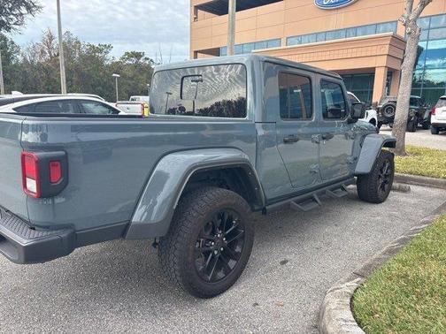 2024 Jeep Gladiator Sport