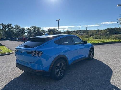 2022 Ford Mustang Mach-E Select