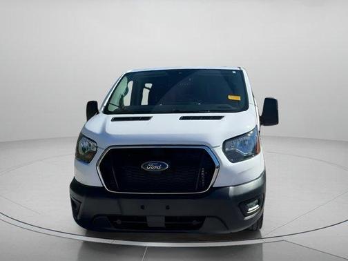 2024 Ford Transit-250 