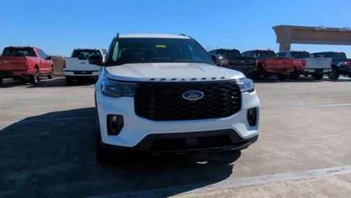 Star White 2026 Ford Explorer ST-Line