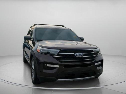 Jewel Red Metallic 2022 Ford Explorer XLT