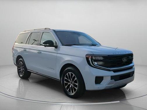 Space Silver 2025 Ford Expedition Platinum