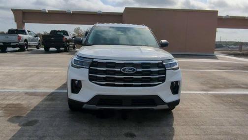Star White 2026 Ford Explorer Active