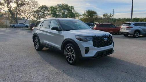 Space White Metallic 2026 Ford Explorer ST-Line
