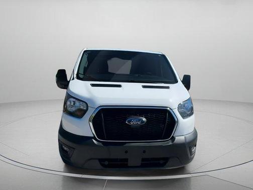 2024 Ford Transit-250 