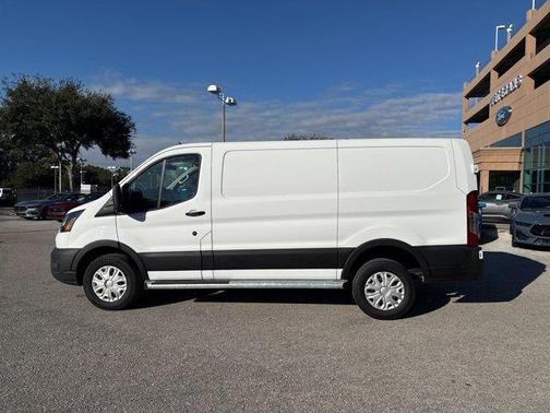 2024 Ford Transit-250