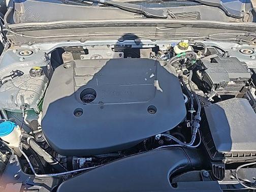 Thunder Gray Metallic 2023 Volvo XC40 B5 Plus Bright Theme