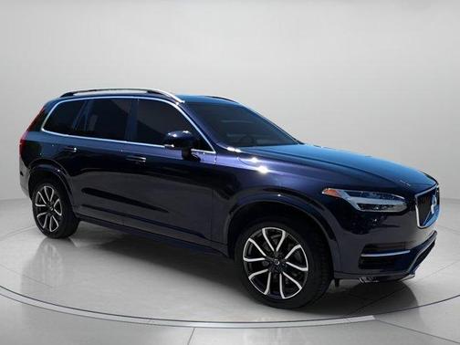 2019 Volvo XC90 T5 Momentum