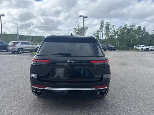 Diamond Black 2022 Jeep Grand Cherokee 4xe Summit