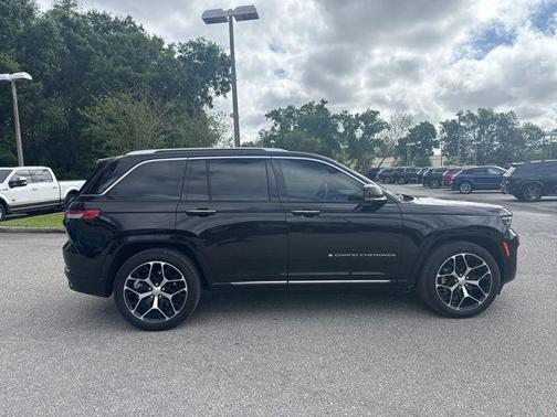 Diamond Black 2022 Jeep Grand Cherokee 4xe Summit