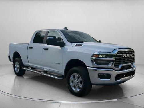 Bright White Clearcoat 2026 RAM 2500 Big Horn
