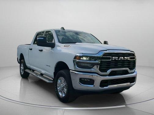 Bright White Clearcoat 2026 RAM 2500 Big Horn