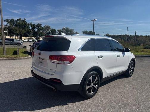 2017 Kia Sorento EX