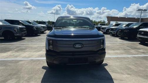 2025 Ford F-150 Lightning LARIAT