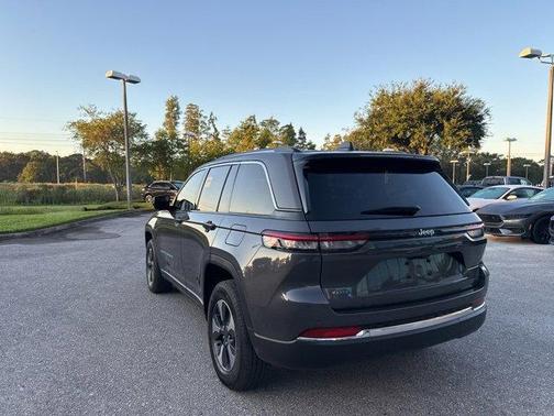 2022 Jeep Grand Cherokee 4xe Base