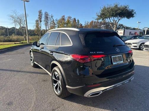 2025 Mercedes-Benz GLC 350e Base 4MATIC