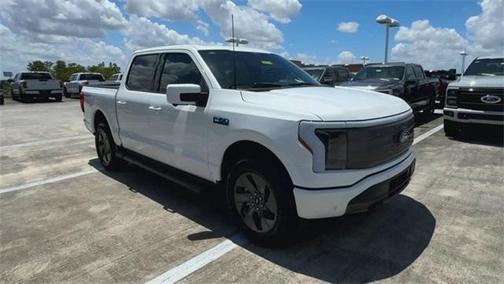 2025 Ford F-150 Lightning LARIAT