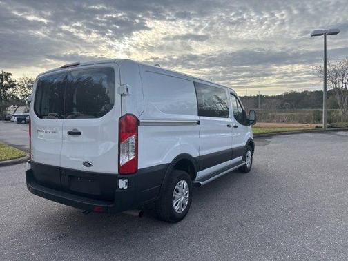 2024 Ford Transit-250 