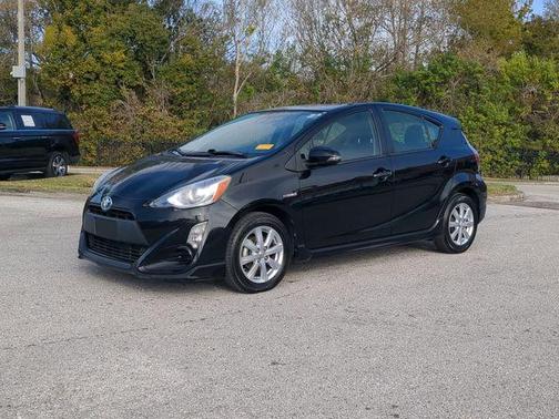Black Sand Pearl 2017 Toyota Prius c Four