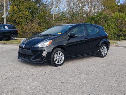 2017 Toyota Prius c Four