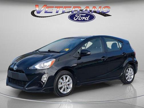 2017 Toyota Prius c Four