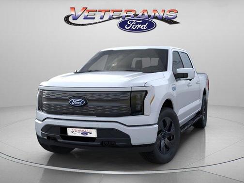 2025 Ford F-150 Lightning LARIAT