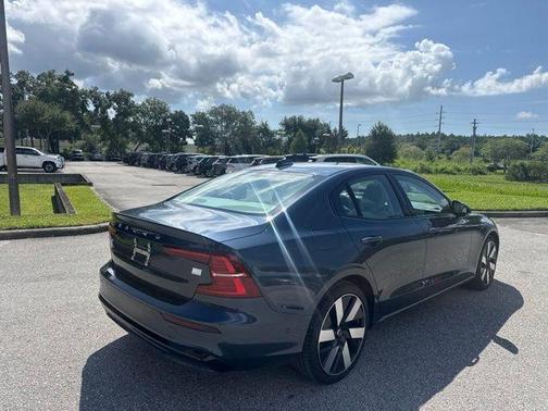 Denim Blue Metallic 2024 Volvo S60 Recharge Plug-In Hybrid T8 Ultimate Dark Theme