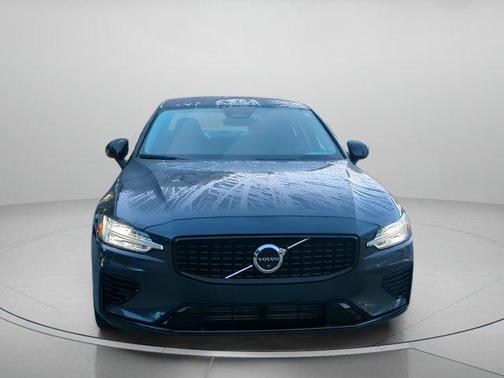 Denim Blue Metallic 2024 Volvo S60 Recharge Plug-In Hybrid T8 Ultimate Dark Theme
