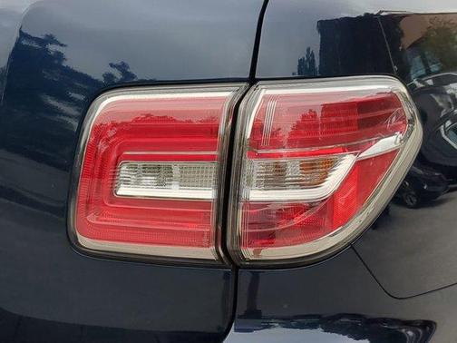 2020 Nissan Armada SV