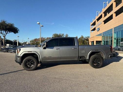 2024 GMC Sierra 2500 AT4