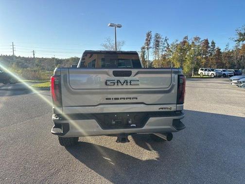 2024 GMC Sierra 2500 AT4