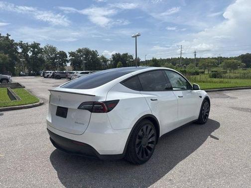 2024 Tesla Model Y Performance