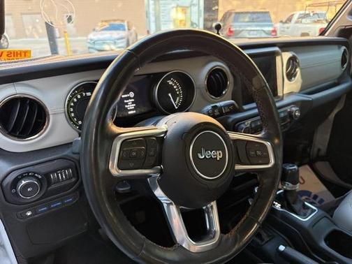 2022 Jeep Wrangler Unlimited 4xe Sahara