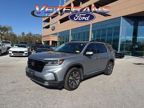 2024 Honda Pilot Touring